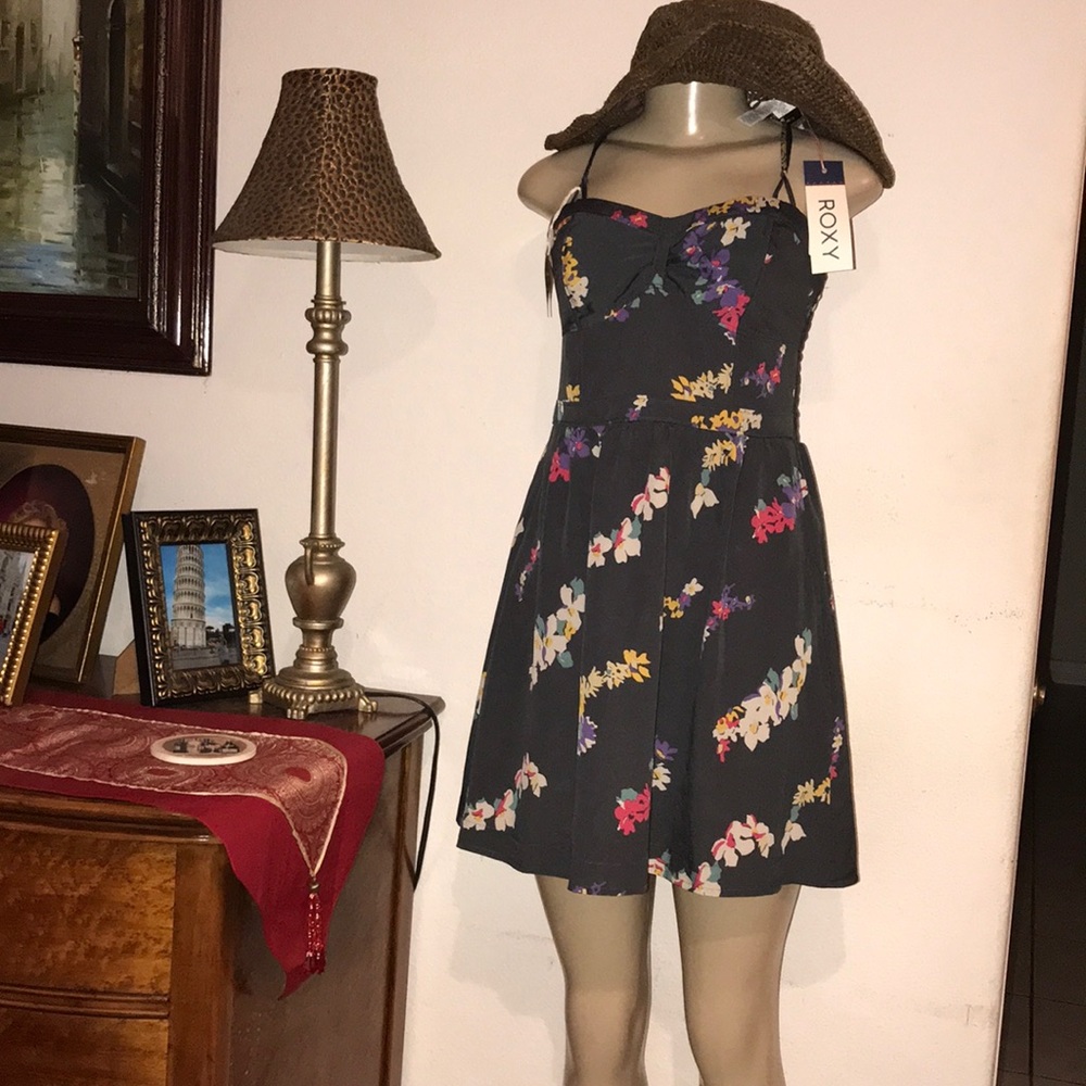 American Eagle dress size 8 NWT